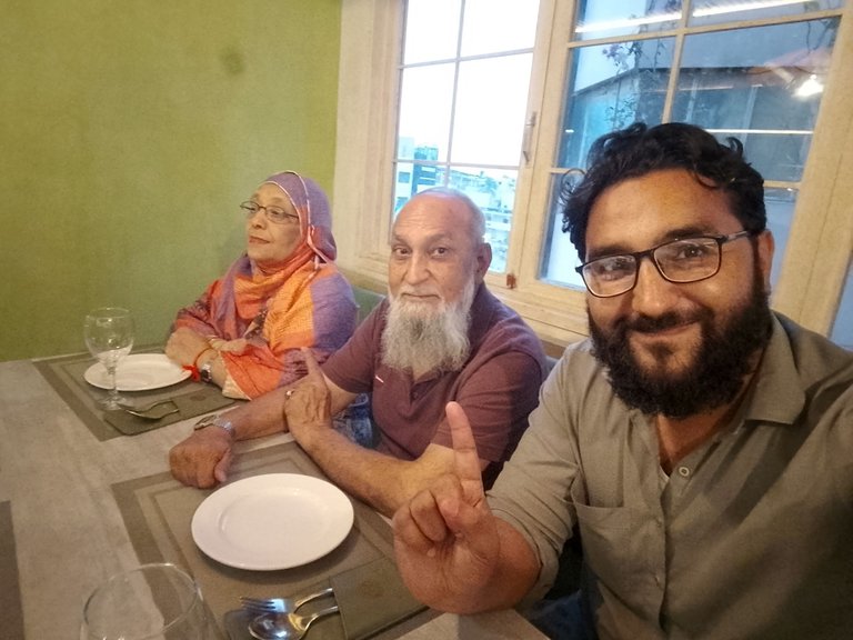 Special Family Dinner at Foods Inn