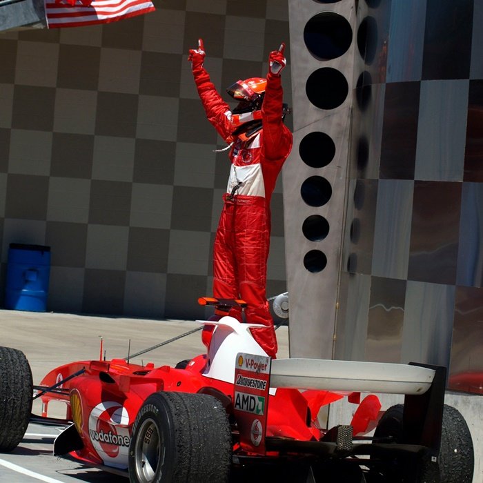 Schumacher_Ferrari_Campeon_24.jpg
