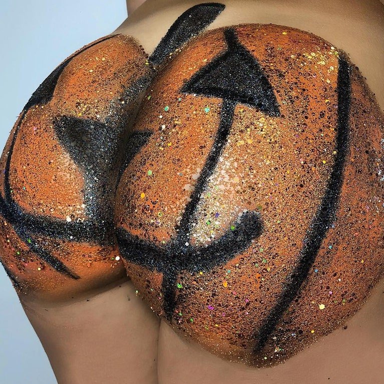 pumpkin-glitter-butt-social.jpg