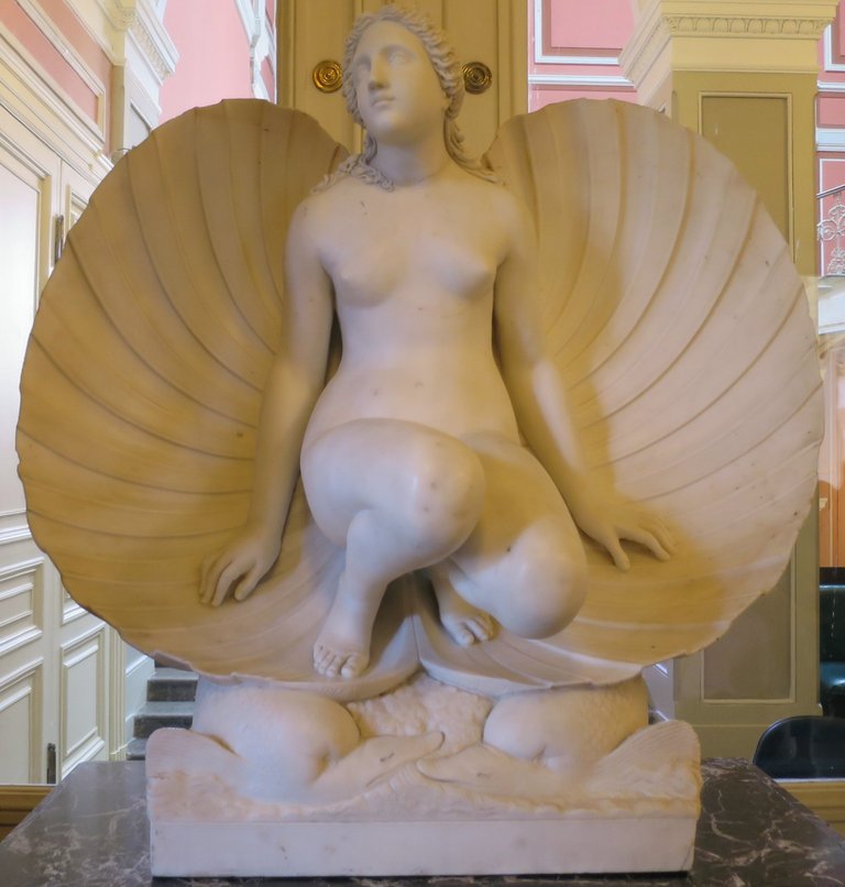 'Venus in the Shell' by Carlo Finelli, 1847, The Hermitage. Wmpearl, CC0, via Wikimedia Commons.