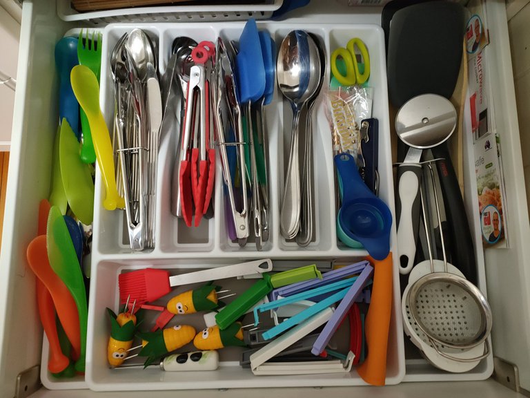 utensil_drawer.jpg