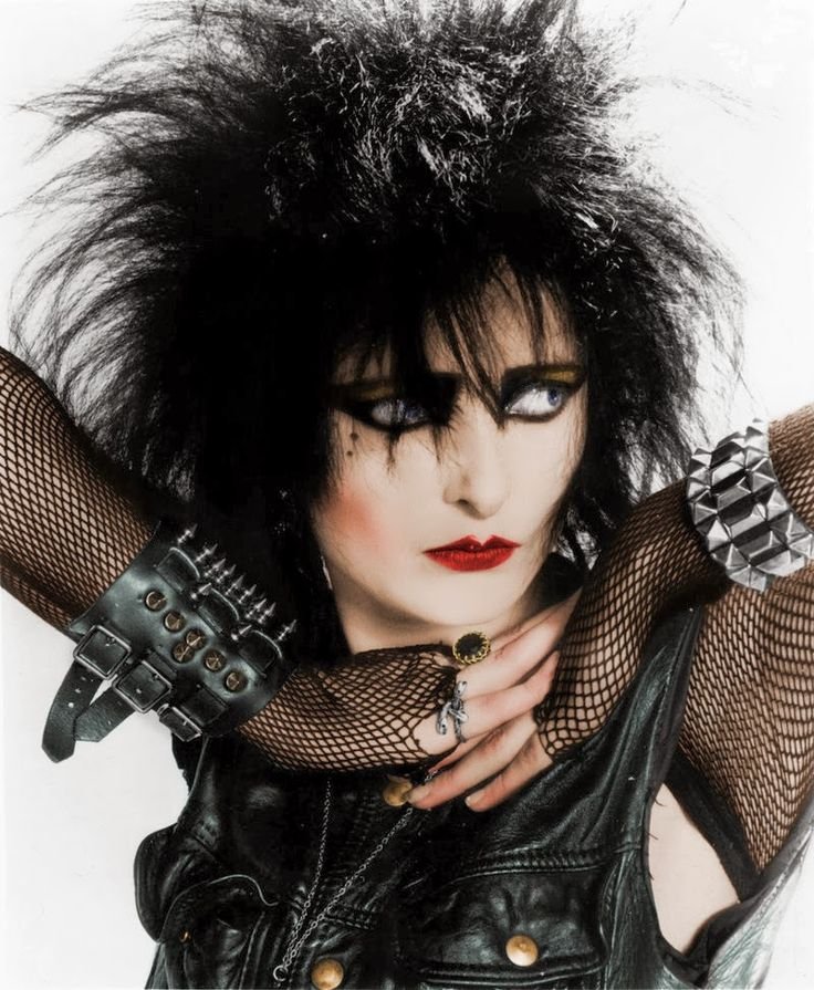 701debe9a97bab44e137962848060758--siouxsie-sioux-siouxsie--the-banshees.jpg