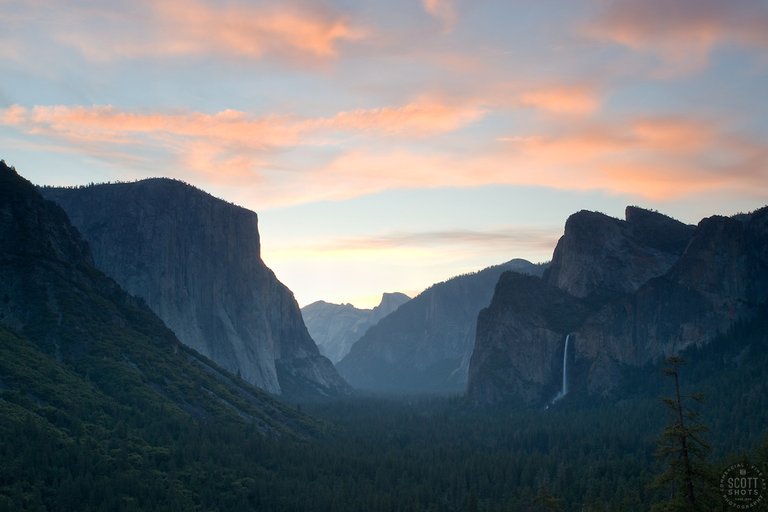 Sunrise-at-Yosemite.jpg