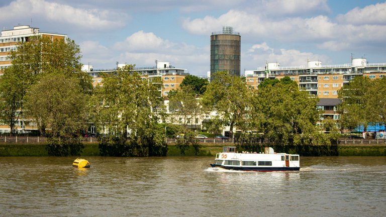 Battersea Power Station surroundings 13 small.jpg