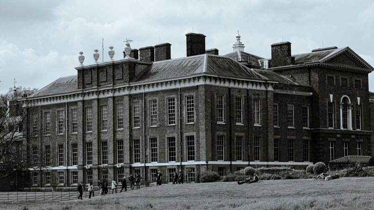 Kensington Palace 21 small.jpg