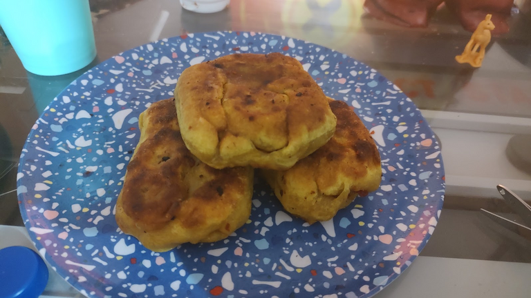 [ESP] Unas ricas empanadas de choriqueso hechas con masa madre