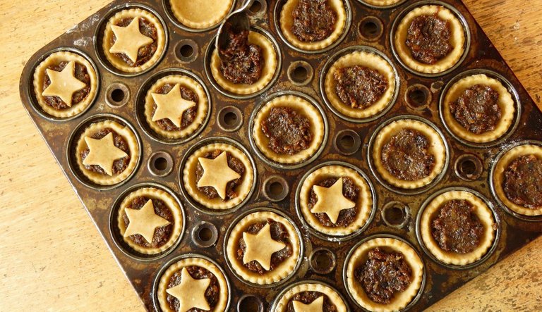 mince-pies-3023639_1920.jpg