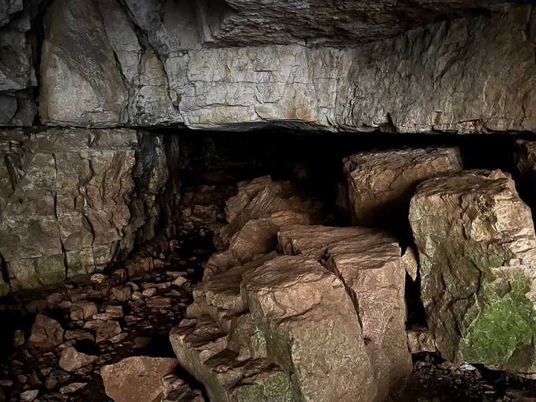 falkensteiner-cave-8.jpg