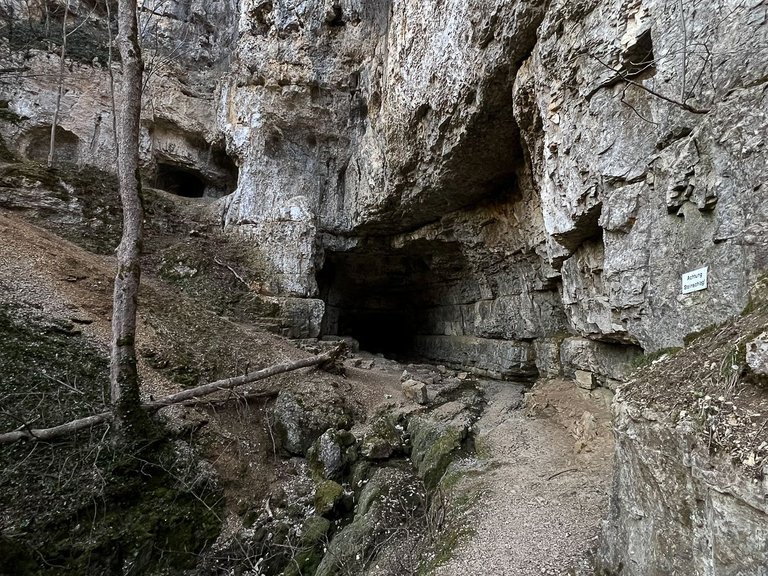 falkensteiner-cave-6.jpg