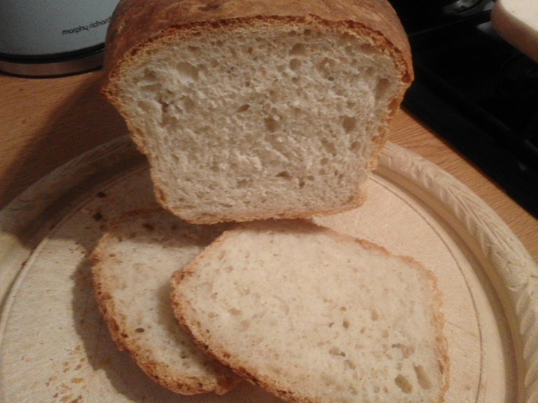 light_crusty_bread.jpg