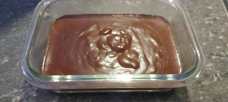 pudin de chocolate con caldo de huesos.jpg