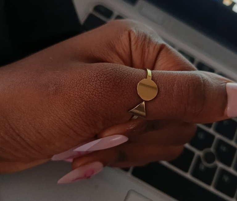 Ring.jpg