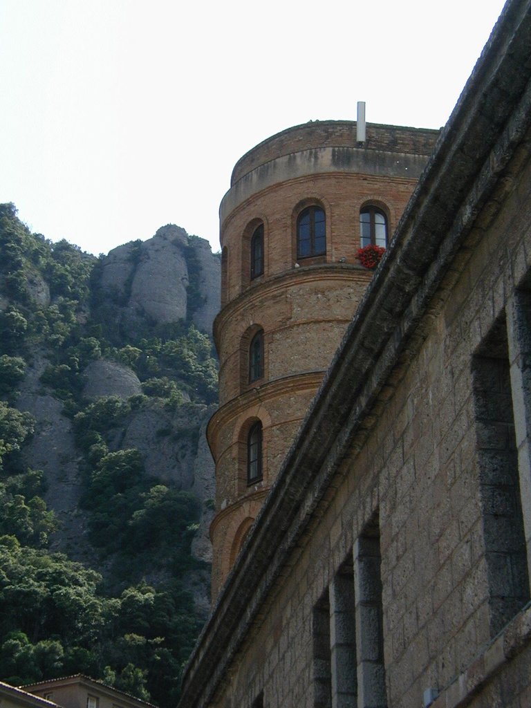 087-Monserrat structure.JPG