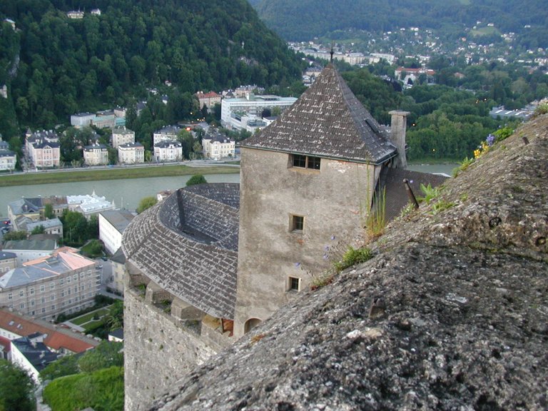 031-Rooftop view of Castle.JPG