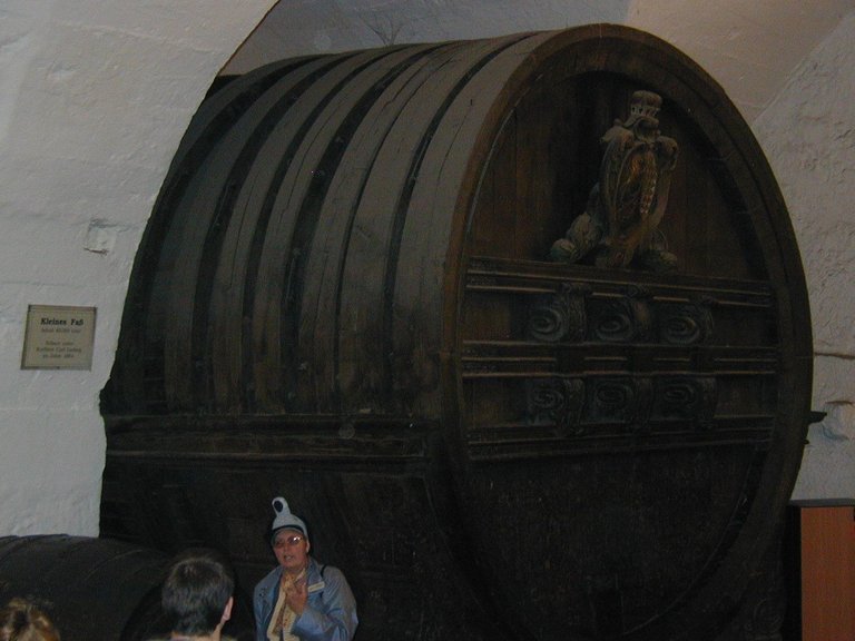 150-The small wine barrel.JPG