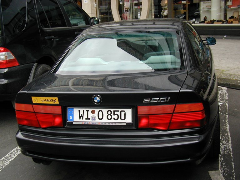 185-BMW 850i in Wiesbaden rear.JPG