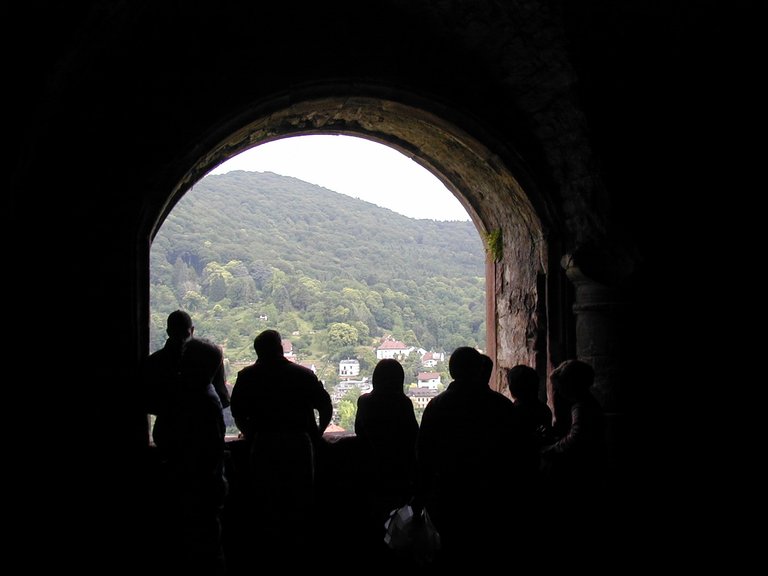 131-Everyone looking out Schloss Heidelburg.JPG