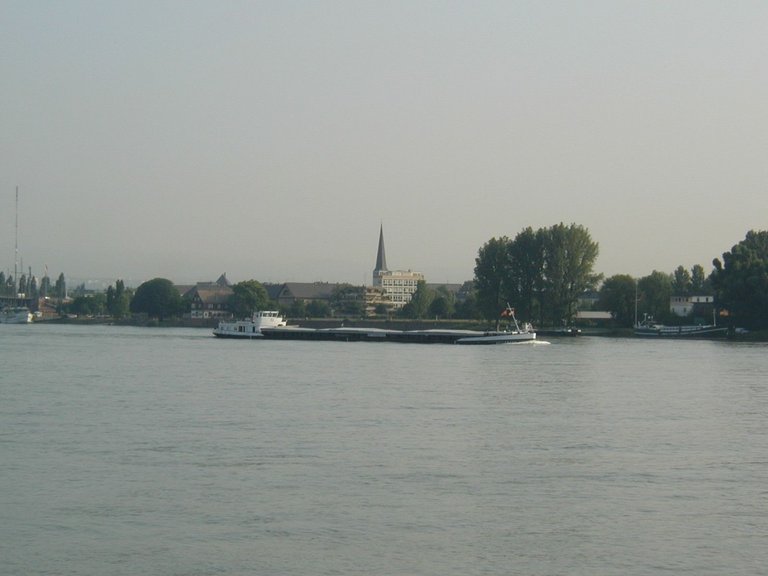 193-Barge on Main River outside hotel.JPG