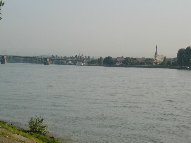 191-River view outside Mainz hotel.JPG