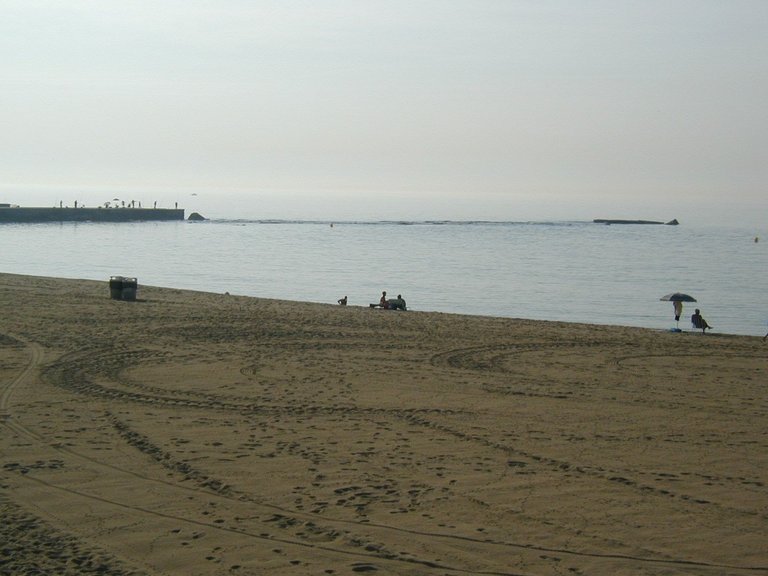 095-Beach of Barcelona at Playa Espanya north.JPG