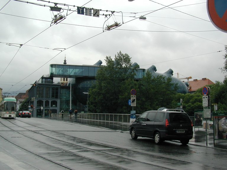 005-Cultural Center in Graz.JPG