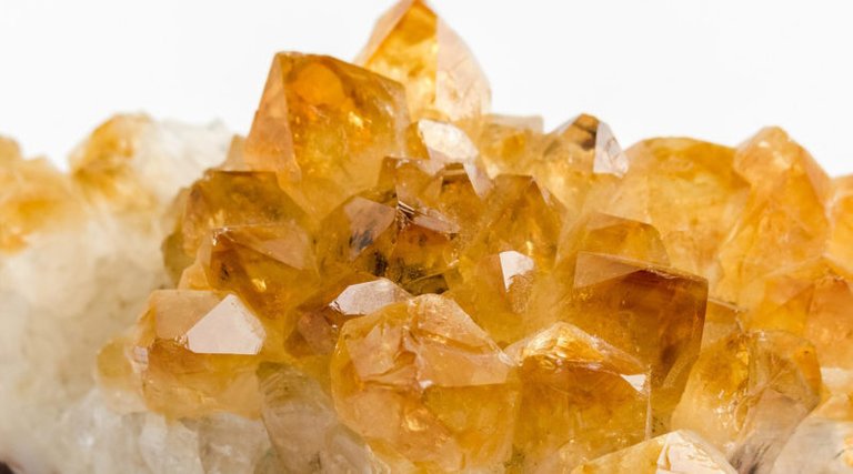 Citrine-Real-vs-Fake-800x445.jpg