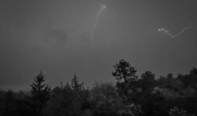 Lightning 2 (6).jpg