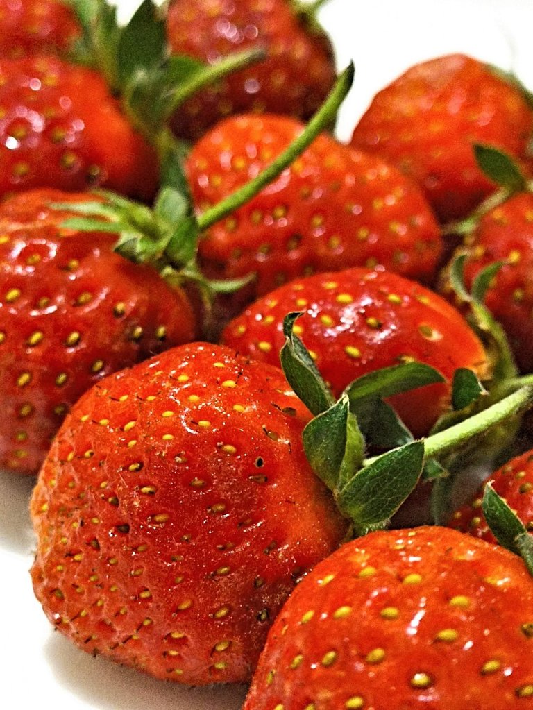 Strawberry1-m.jpg