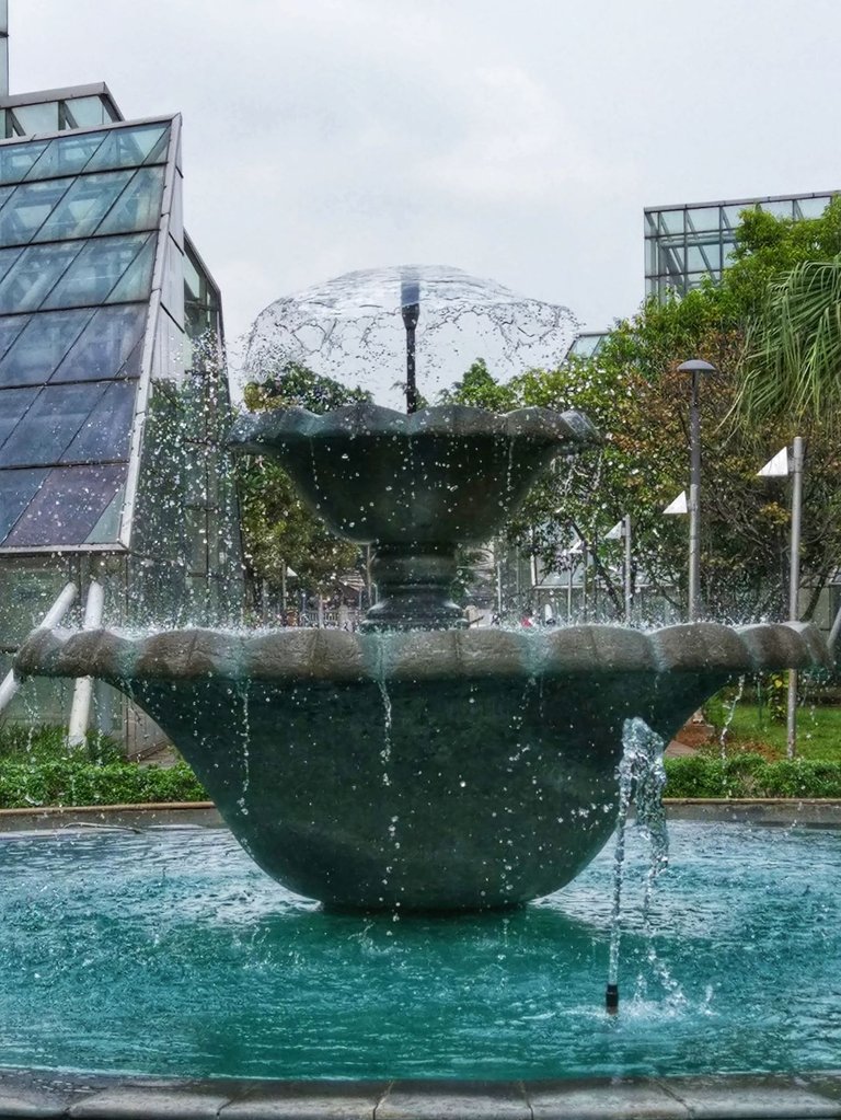 water fountain 02.jpeg
