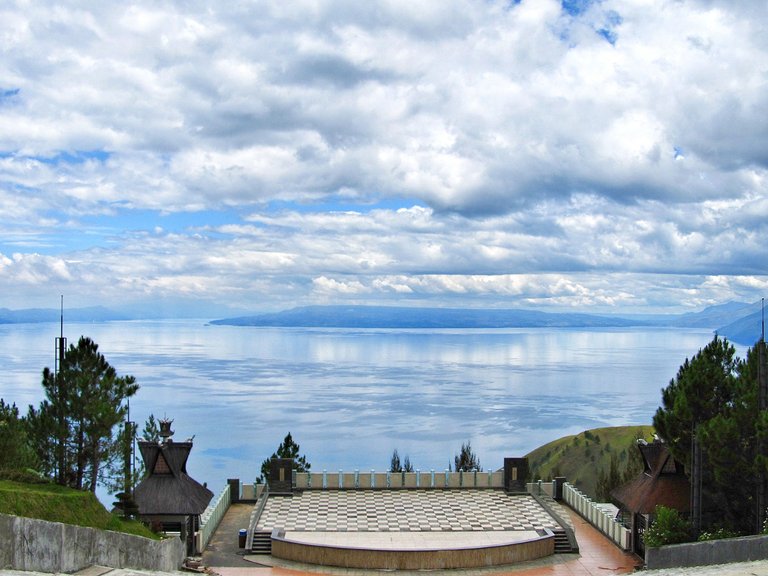 Danau Toba 06.jpeg