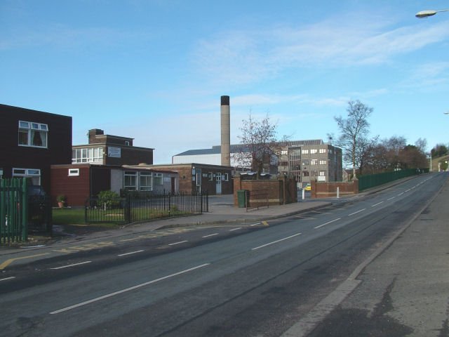 Fearns_Community_Sports_College__geograph.org.uk__124178.jpg