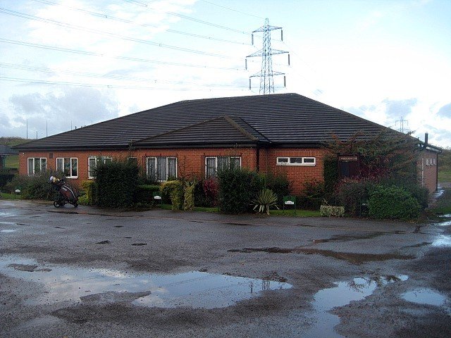 Lofthouse_Hill_Golf_Club_-_geograph.org.uk_-_1024974.jpg