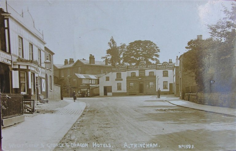 wheatsheaf-george-and-dragon-altrincham-1920s-perhaps-no-1593.-altrincham-area-image-archive.jpg