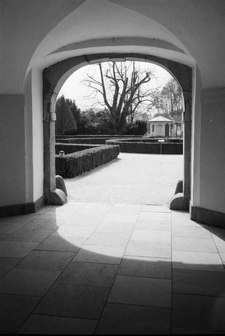 R1-03914-0030.jpg