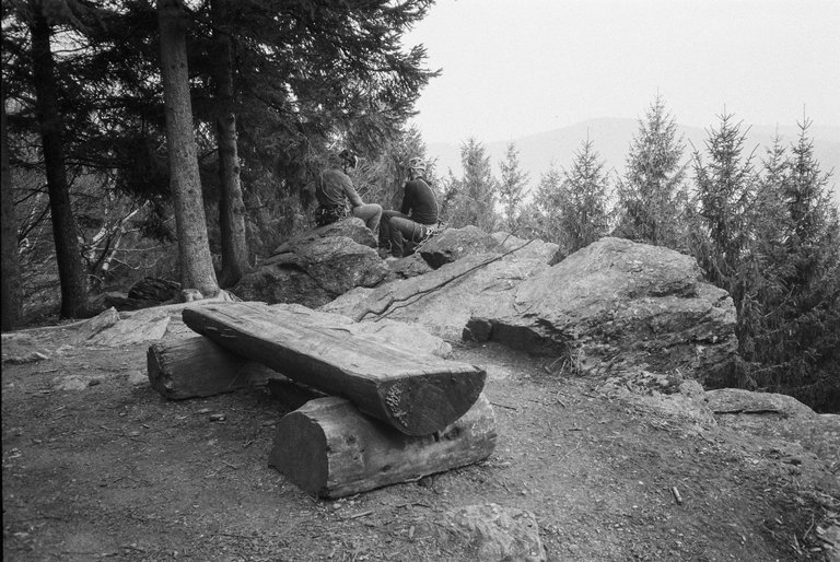 R1-03915-0000.jpg