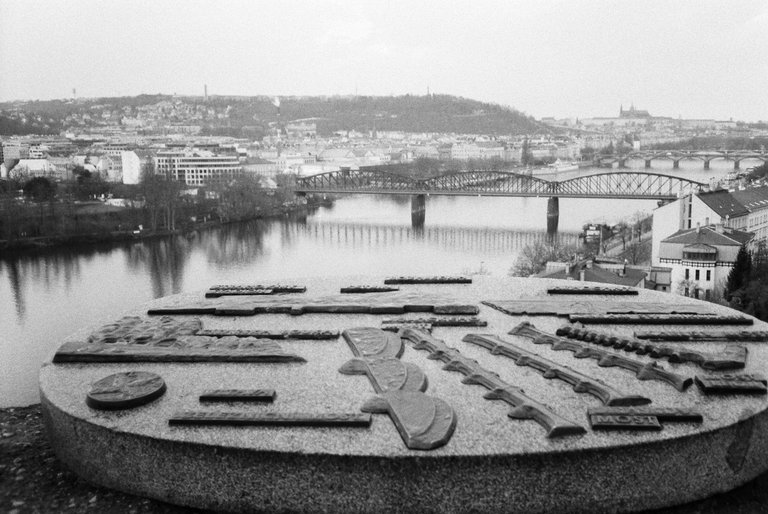 R1-03914-0019.jpg