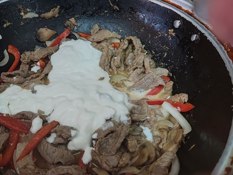 Carne con crema (15).jpg