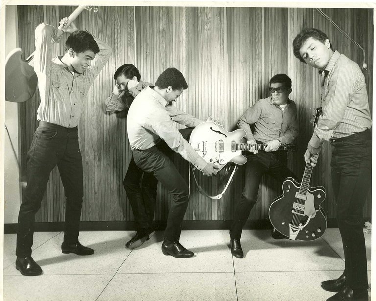 httpsniquelrosa19rock.wordpress.comwp-contentuploads201110los-impala-caracas-1966.jpg.jpg