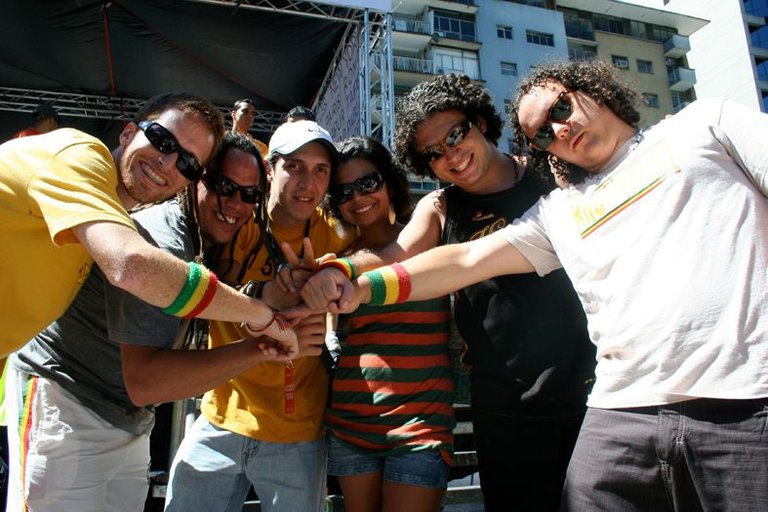httpscristiandeleo.wordpress.comwp-contentuploads201012negusconcierto10k-nike.jpg.jpg