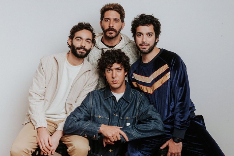 httpswal.groupimagespostsrawayana-presenta-su-album-cuando-los-acefalos-predominan.jpg.jpg