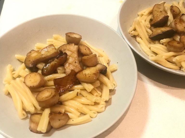 mushroom pasta.jpg