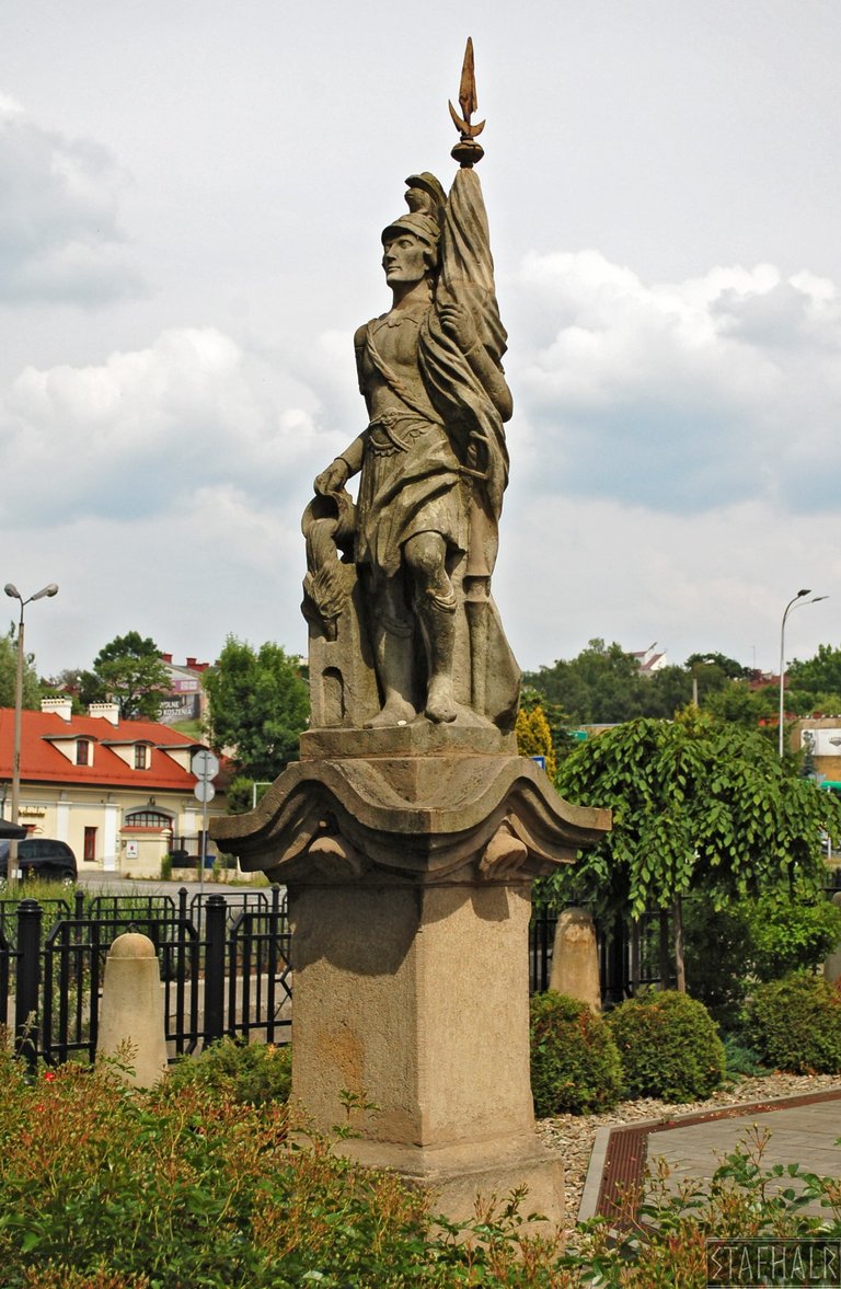 To z kolei figura świętego Floriana. | This is the figure of Saint Florian.