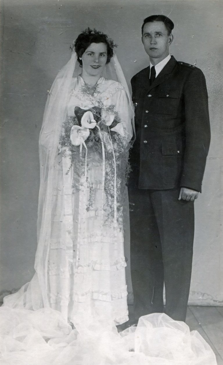 Ślub Ireny i Edwarda Waryszaków, 13 IV 1952 r.