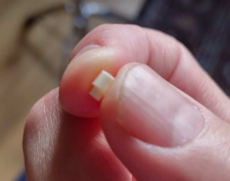 Tiny piece