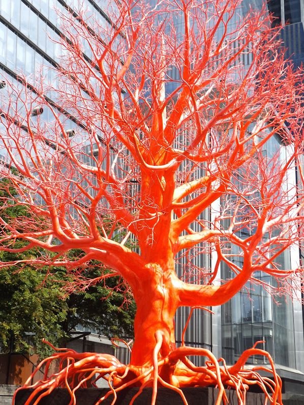 Tree sculpture