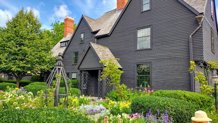 7 Gables