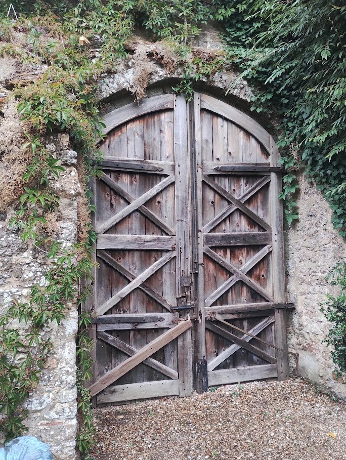 Grand gates