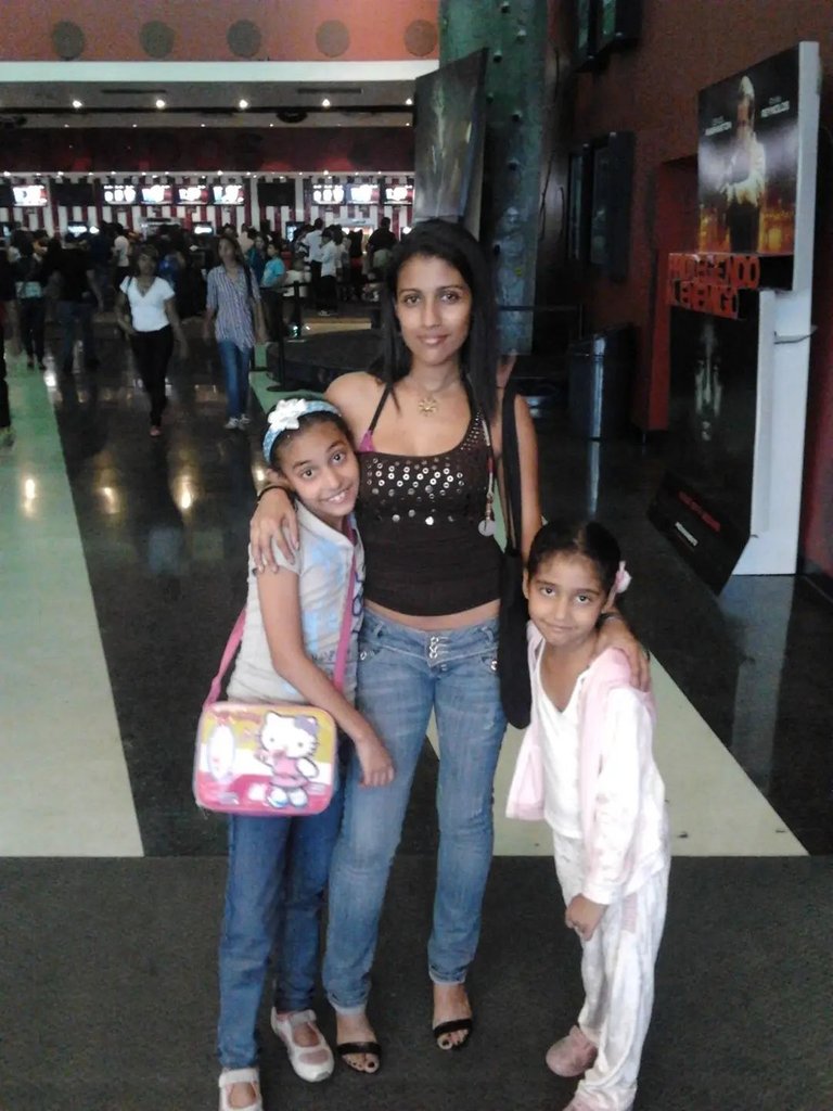 FB_IMG_16785212453231753.jpg