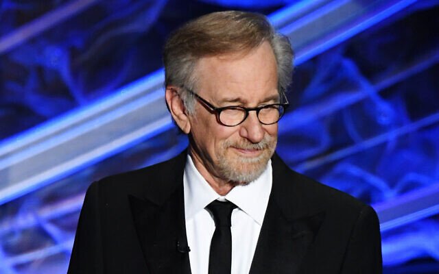 steven-spielberg-2160x1200-1-640x400.jpg