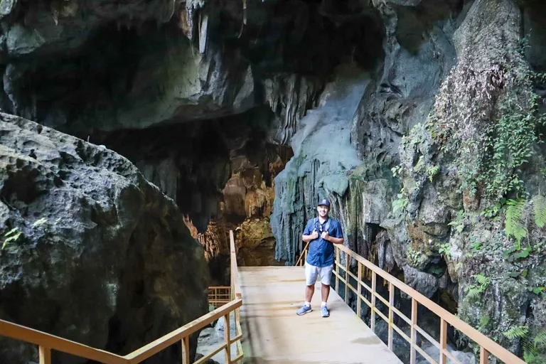 Dong-Tien-Son-Cave-Travel-Guide.jpg